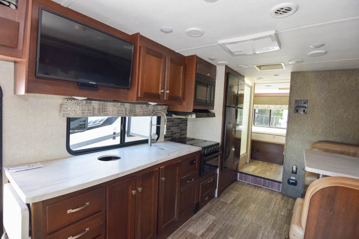 2018 Forest River 2018 Forest River Sunseeker - thumbnail 7