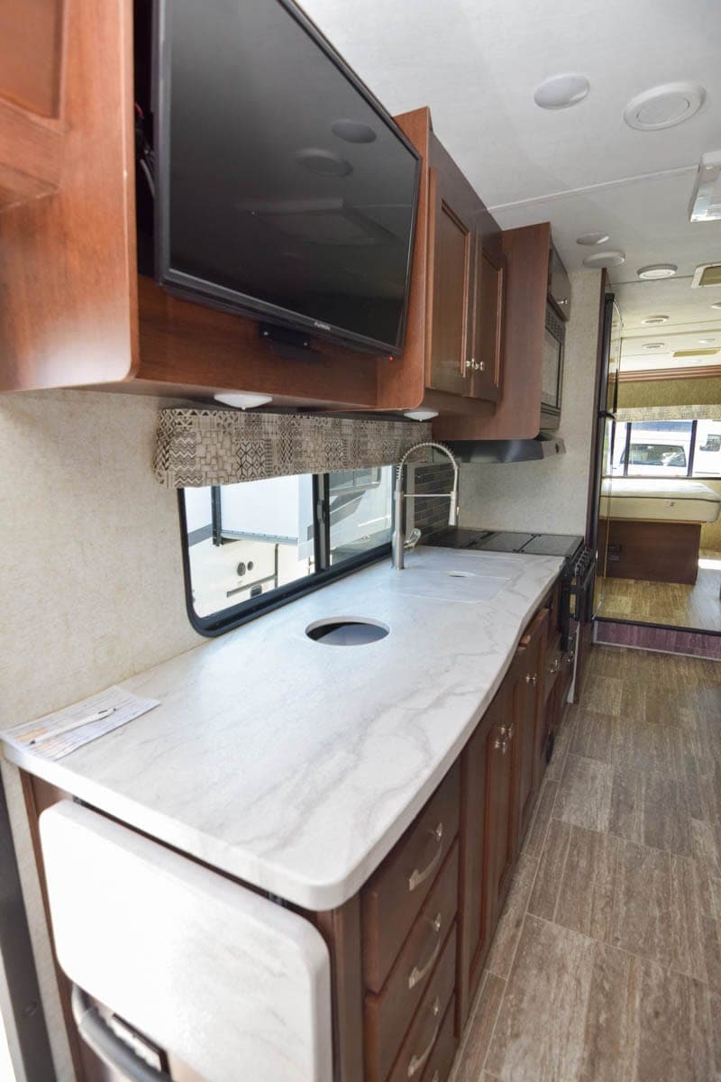 2018 Forest River 2018 Forest River Sunseeker - thumbnail 18