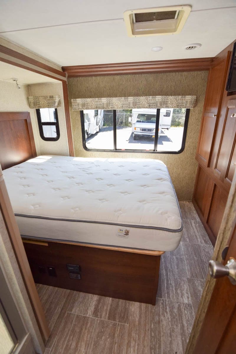 2018 Forest River 2018 Forest River Sunseeker - thumbnail 27