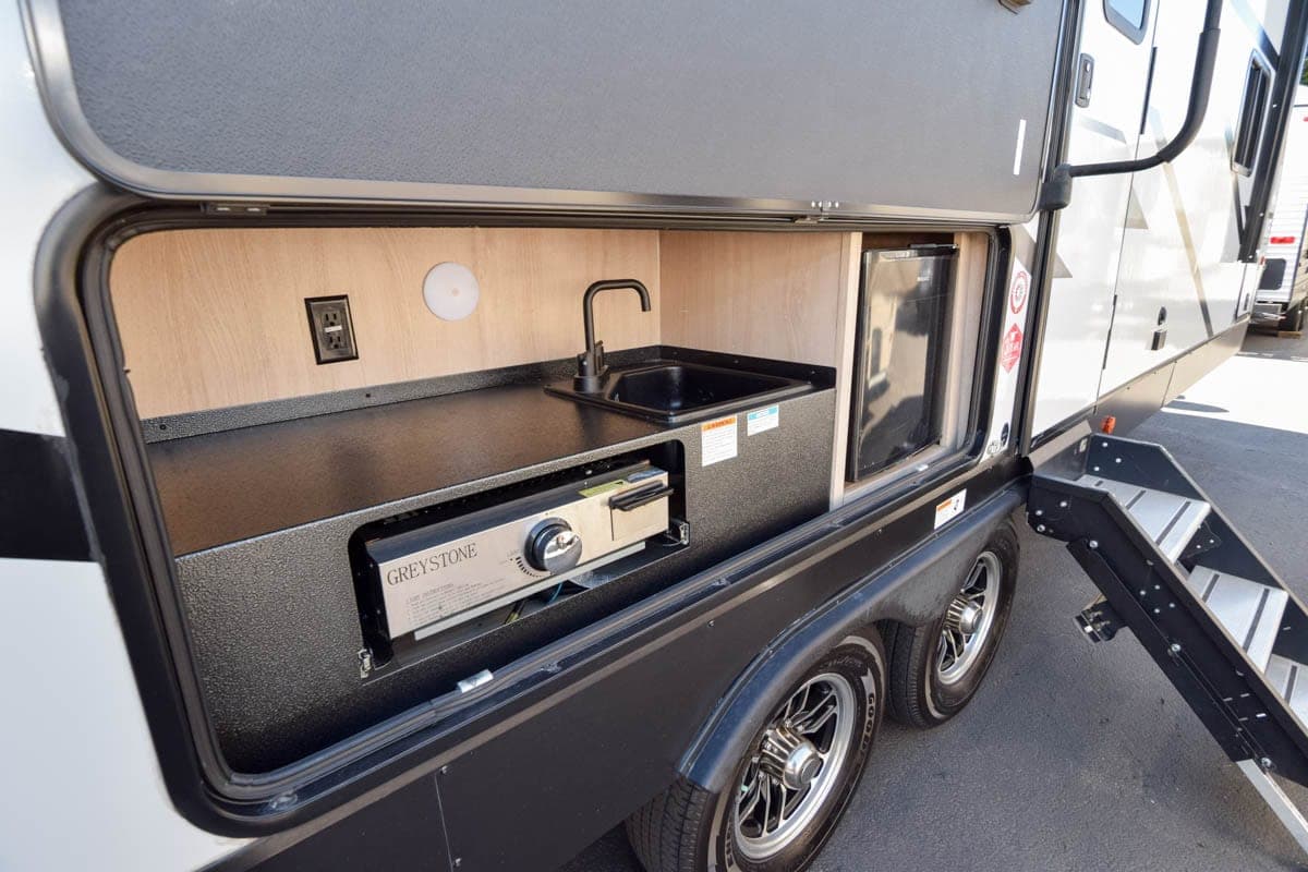 2023 Winnebago 2023 Winnebago Minnie - thumbnail 6