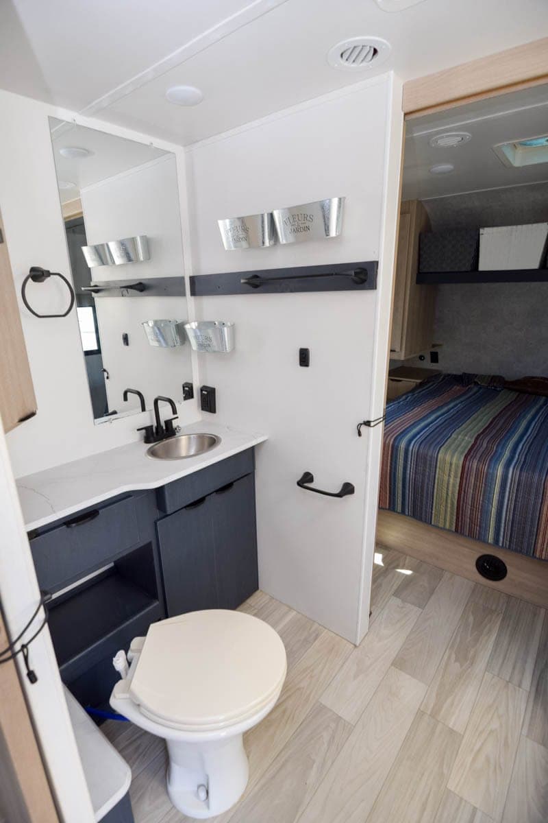 2023 Winnebago 2023 Winnebago Minnie - thumbnail 17