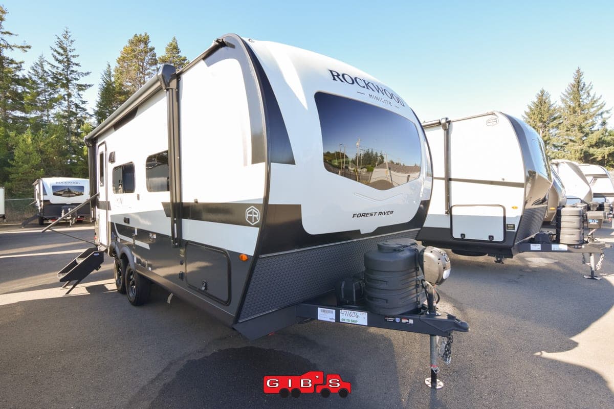 2027 Forest River Rockwood Mini Lite 2109S