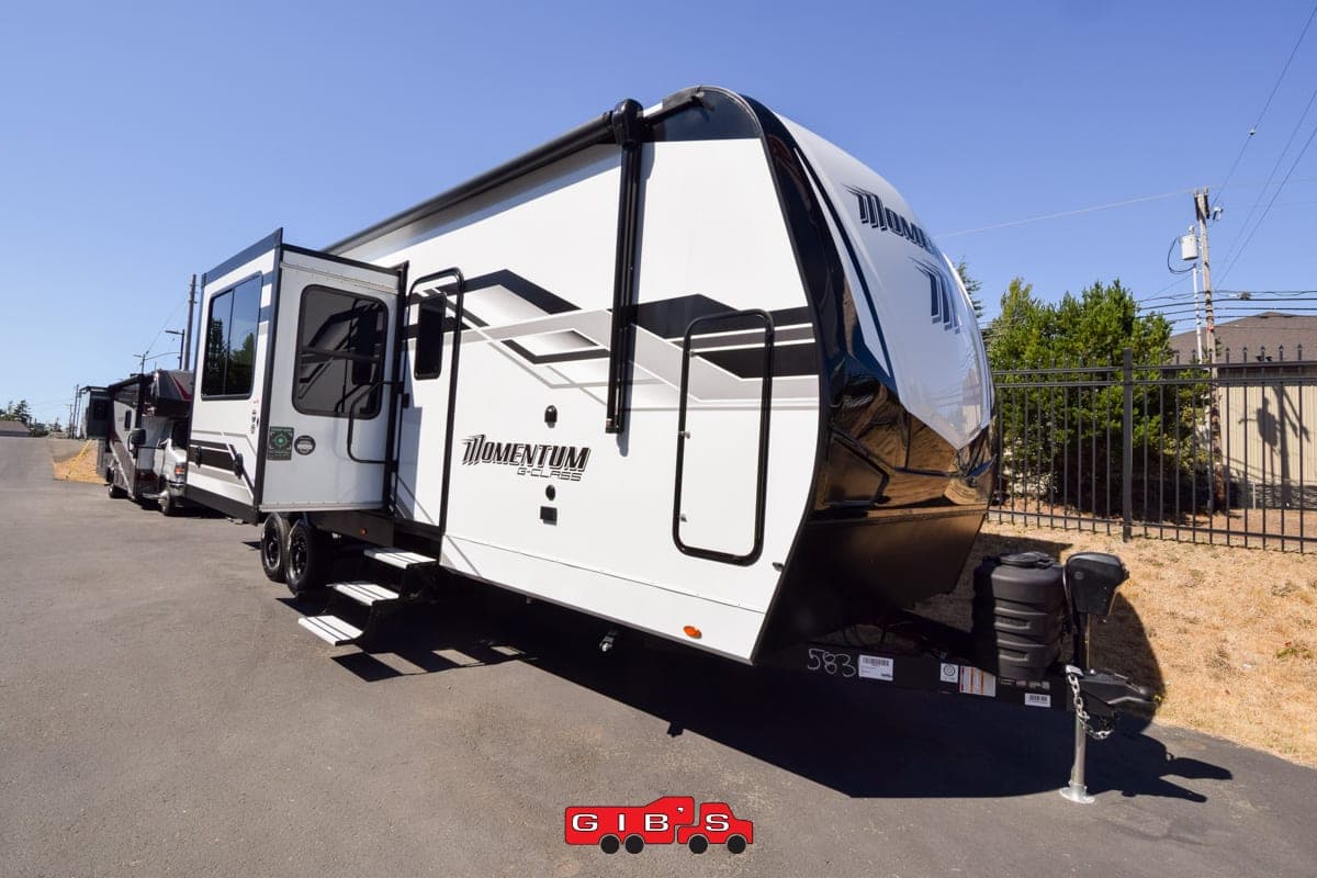 2027 Grand Design Momentum G-Class 31G