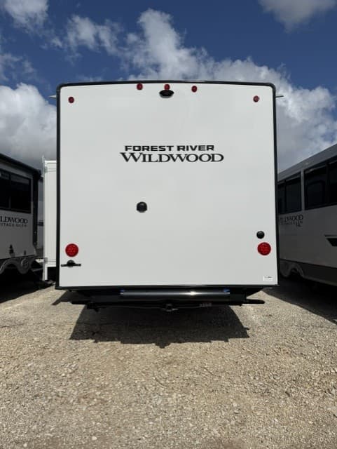 2027 Forest River 2027 Forest River Wildwood Heritage Glen Hyper-Lyte - thumbnail 58