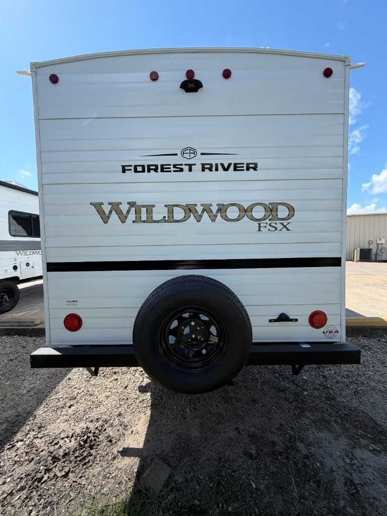 2027 Forest River 2027 Forest River Wildwood FSX - thumbnail 5