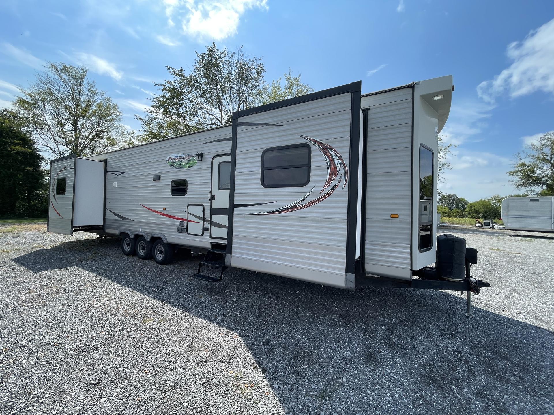 2020 Hy-Line Premier