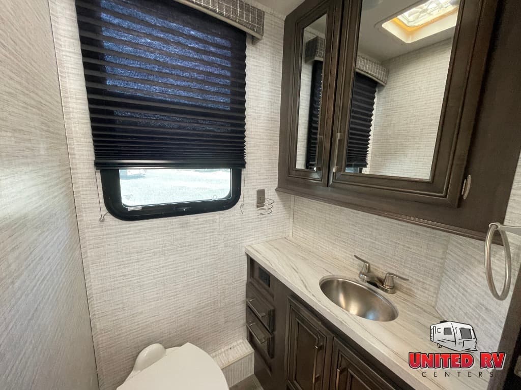 2024 Entegra Coach 2024 Entegra Coach Odyssey - thumbnail 23