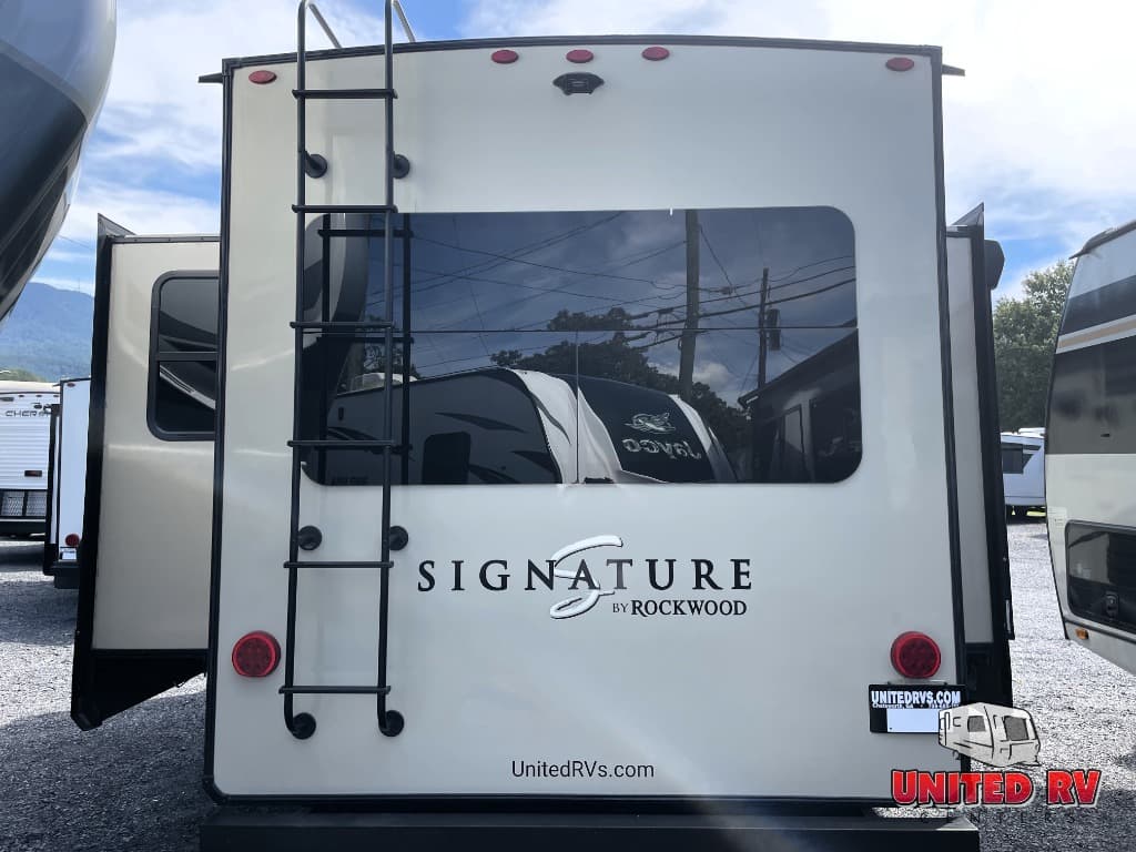 2021 Forest River 2021 Forest River Rockwood Signature Ultra Lite - thumbnail 6