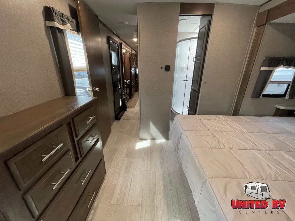 2021 Forest River 2021 Forest River Rockwood Signature Ultra Lite - thumbnail 26