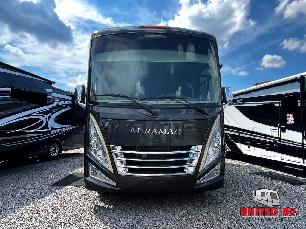 2022 Thor Motor Coach 2022 Thor Motor Coach Miramar - thumbnail 5