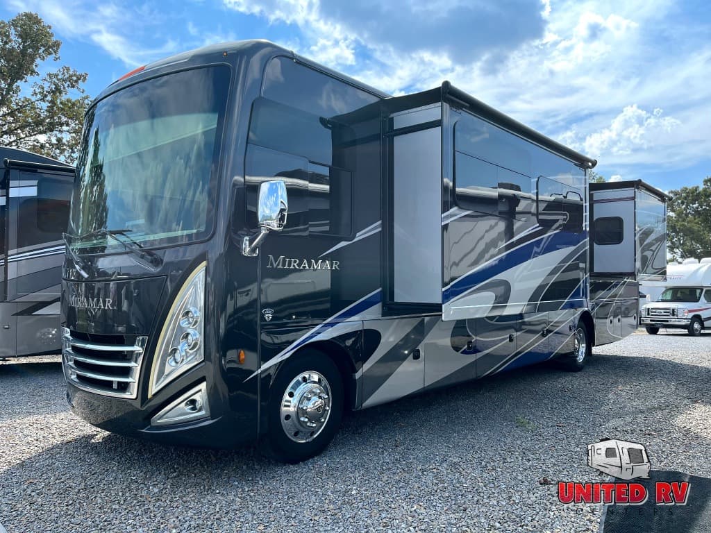 2022 Thor Motor Coach 2022 Thor Motor Coach Miramar - thumbnail 7