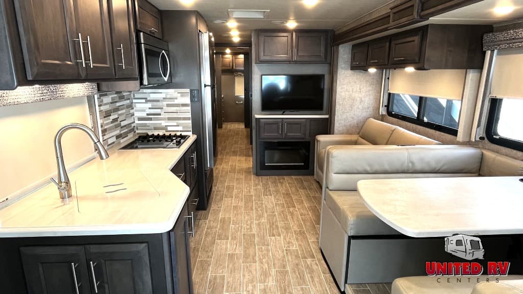 2022 Thor Motor Coach 2022 Thor Motor Coach Miramar - thumbnail 11