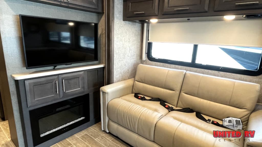 2022 Thor Motor Coach 2022 Thor Motor Coach Miramar - thumbnail 13