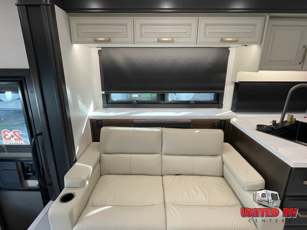 2027 Entegra Coach 2027 Entegra Coach Accolade XL - thumbnail 20
