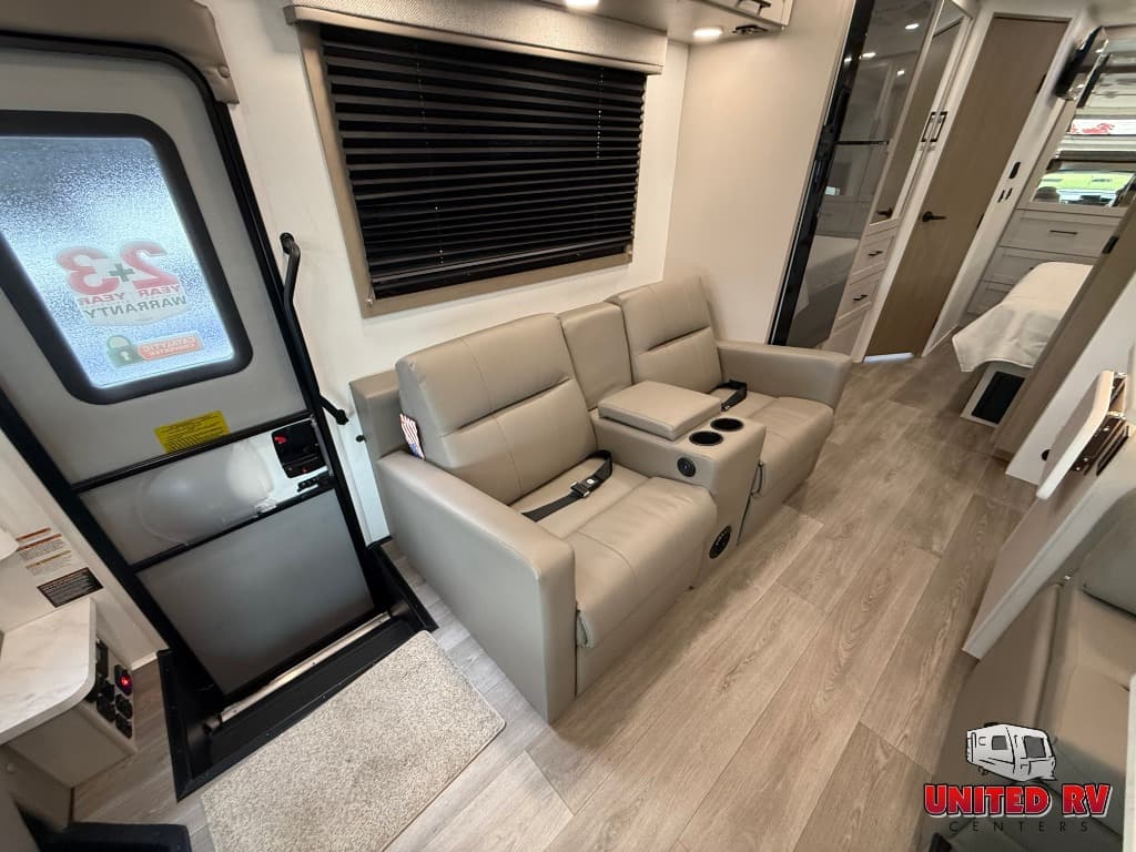 2027 Entegra Coach 2027 Entegra Coach Odyssey - thumbnail 15