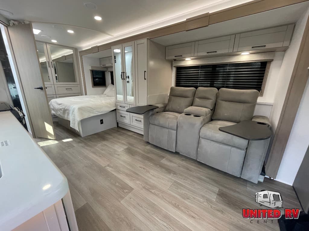 2027 Entegra Coach 2027 Entegra Coach Odyssey - thumbnail 16