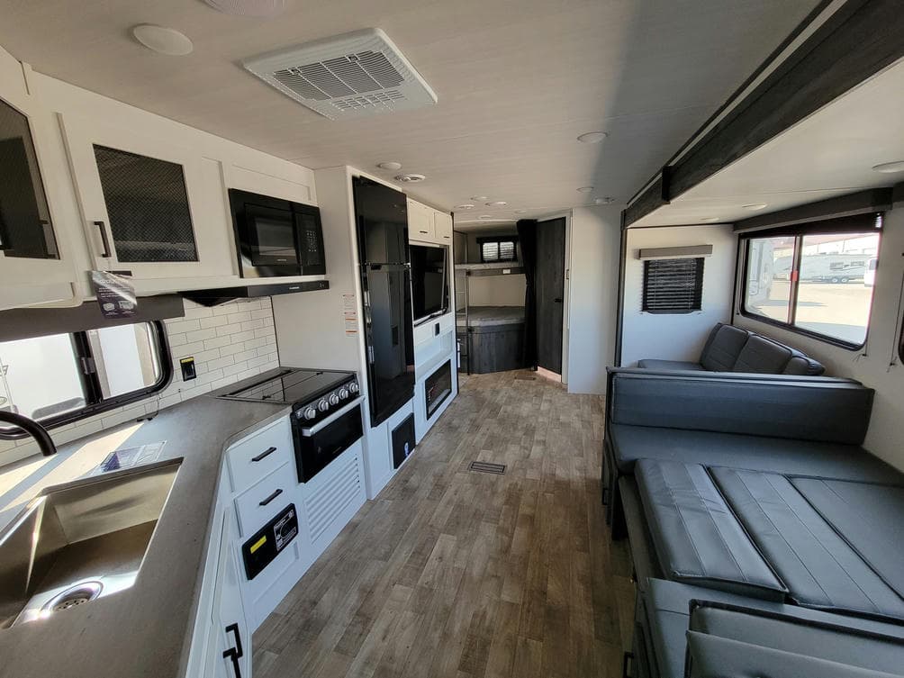 2023 Keystone RV 2023 Keystone RV Hideout - thumbnail 10