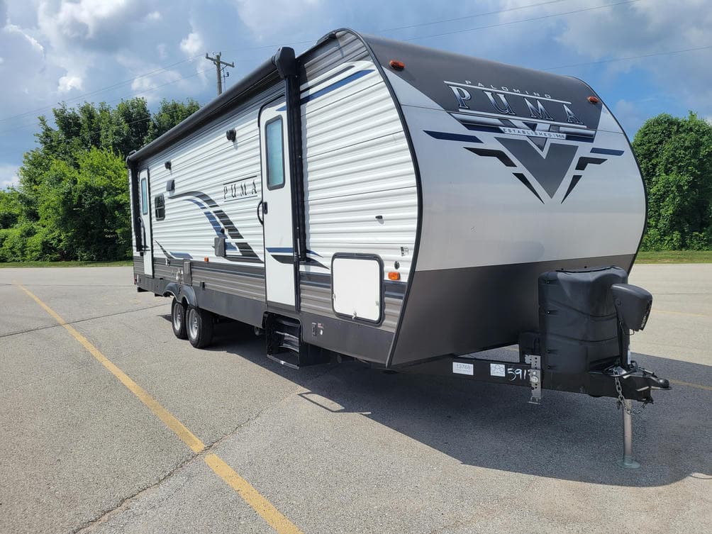 2022 Palomino Puma 27RLSS