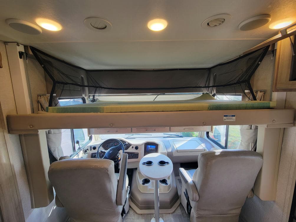 2020 Coachmen 2020 Coachmen Mirada - thumbnail 15