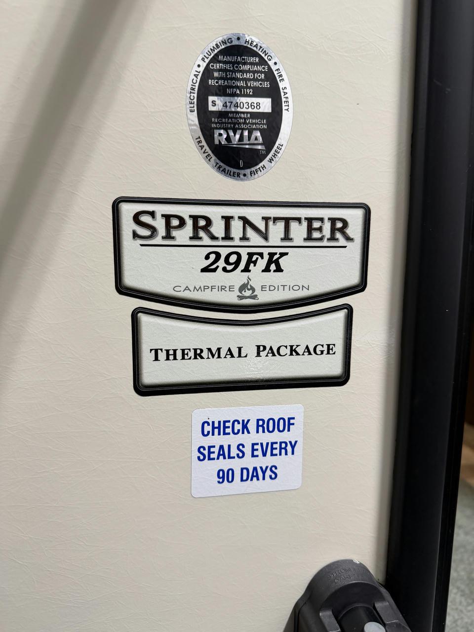 2018 Keystone RV 2018 Keystone RV Sprinter - thumbnail 2