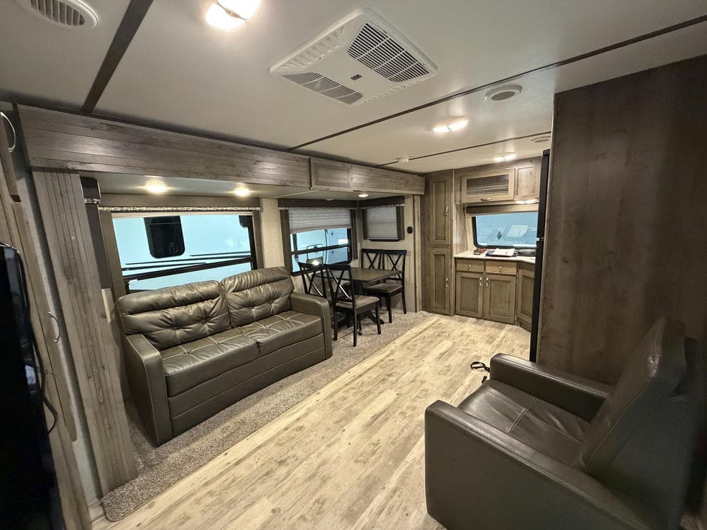 2018 Keystone RV 2018 Keystone RV Sprinter - thumbnail 7