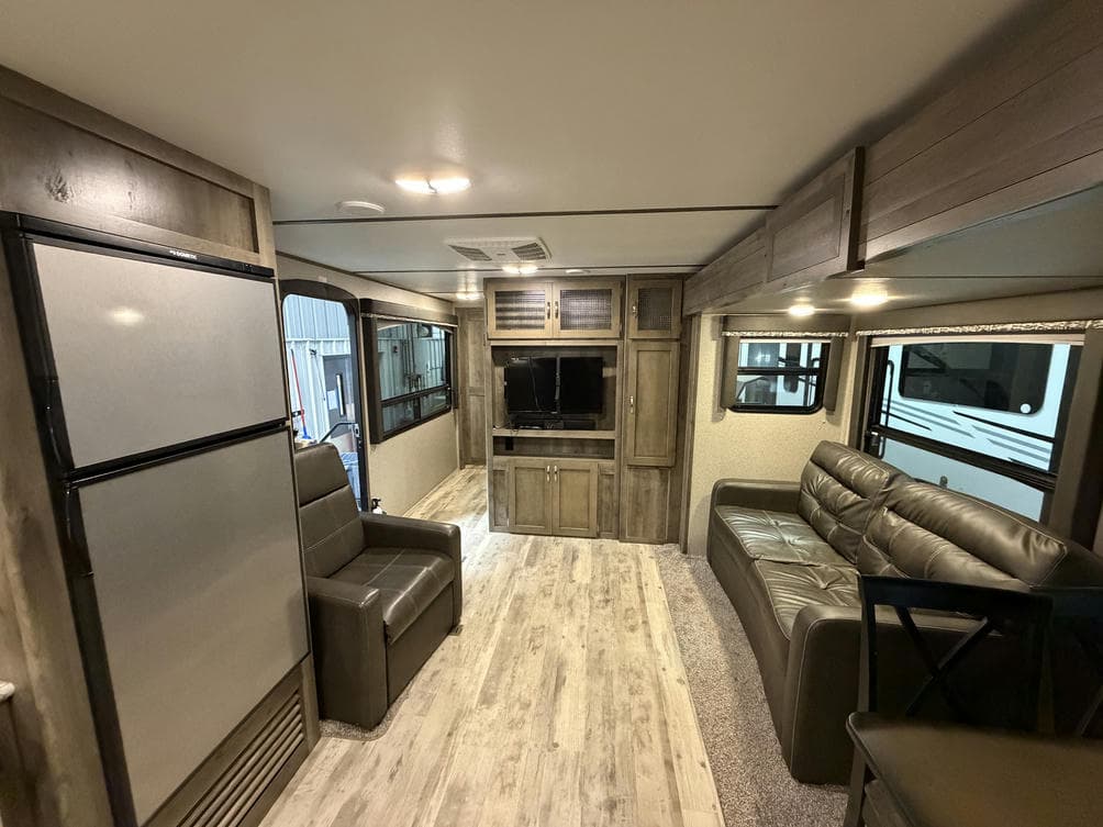 2018 Keystone RV 2018 Keystone RV Sprinter - thumbnail 9