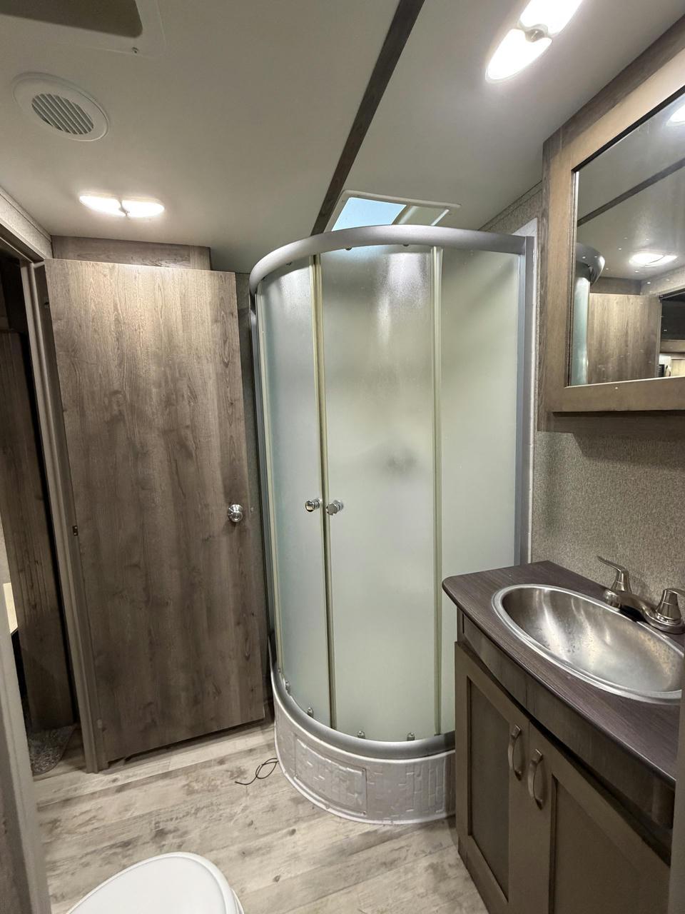 2018 Keystone RV 2018 Keystone RV Sprinter - thumbnail 13