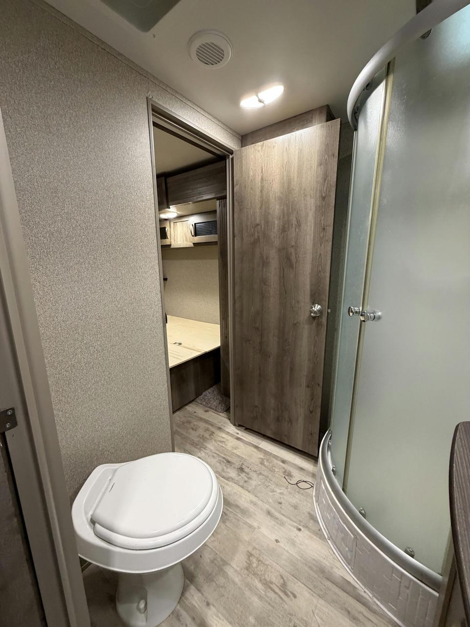 2018 Keystone RV 2018 Keystone RV Sprinter - thumbnail 14