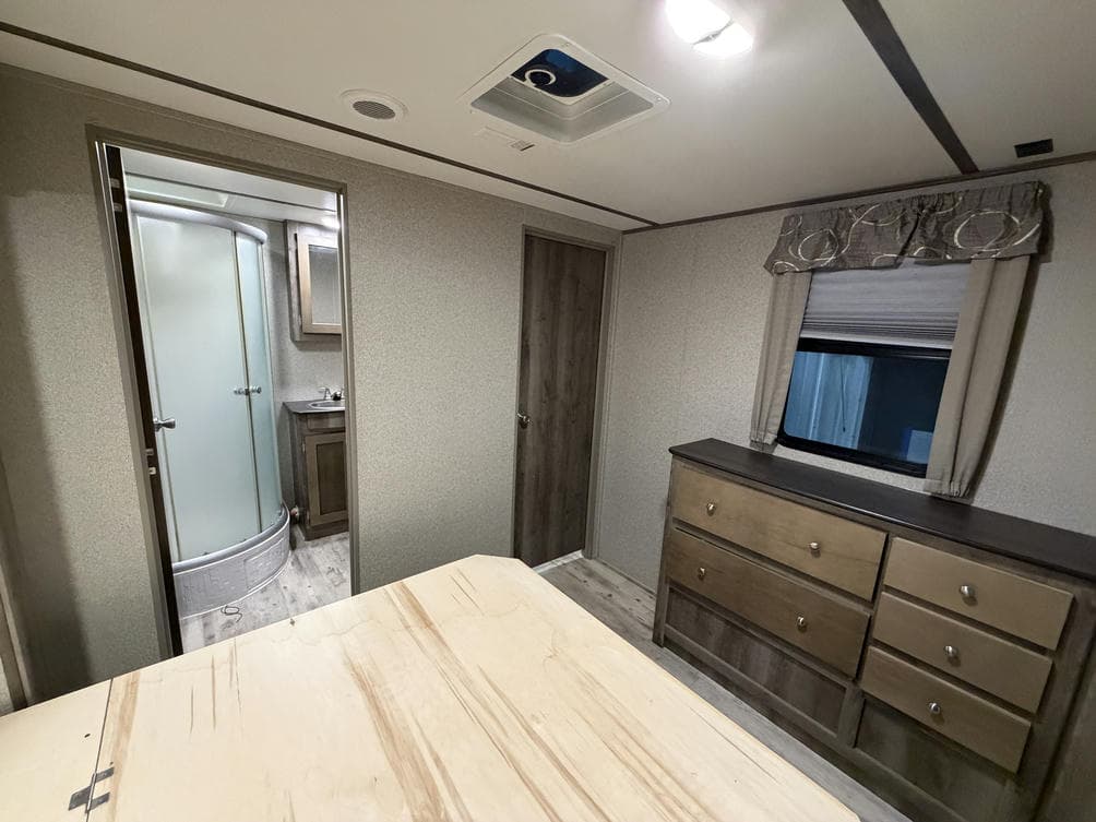 2018 Keystone RV 2018 Keystone RV Sprinter - thumbnail 17