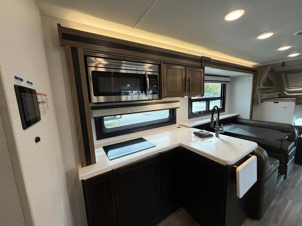 2023 Jayco 2023 Jayco Seneca XT - thumbnail 15