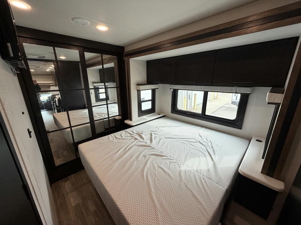 2023 Jayco 2023 Jayco Seneca XT - thumbnail 16