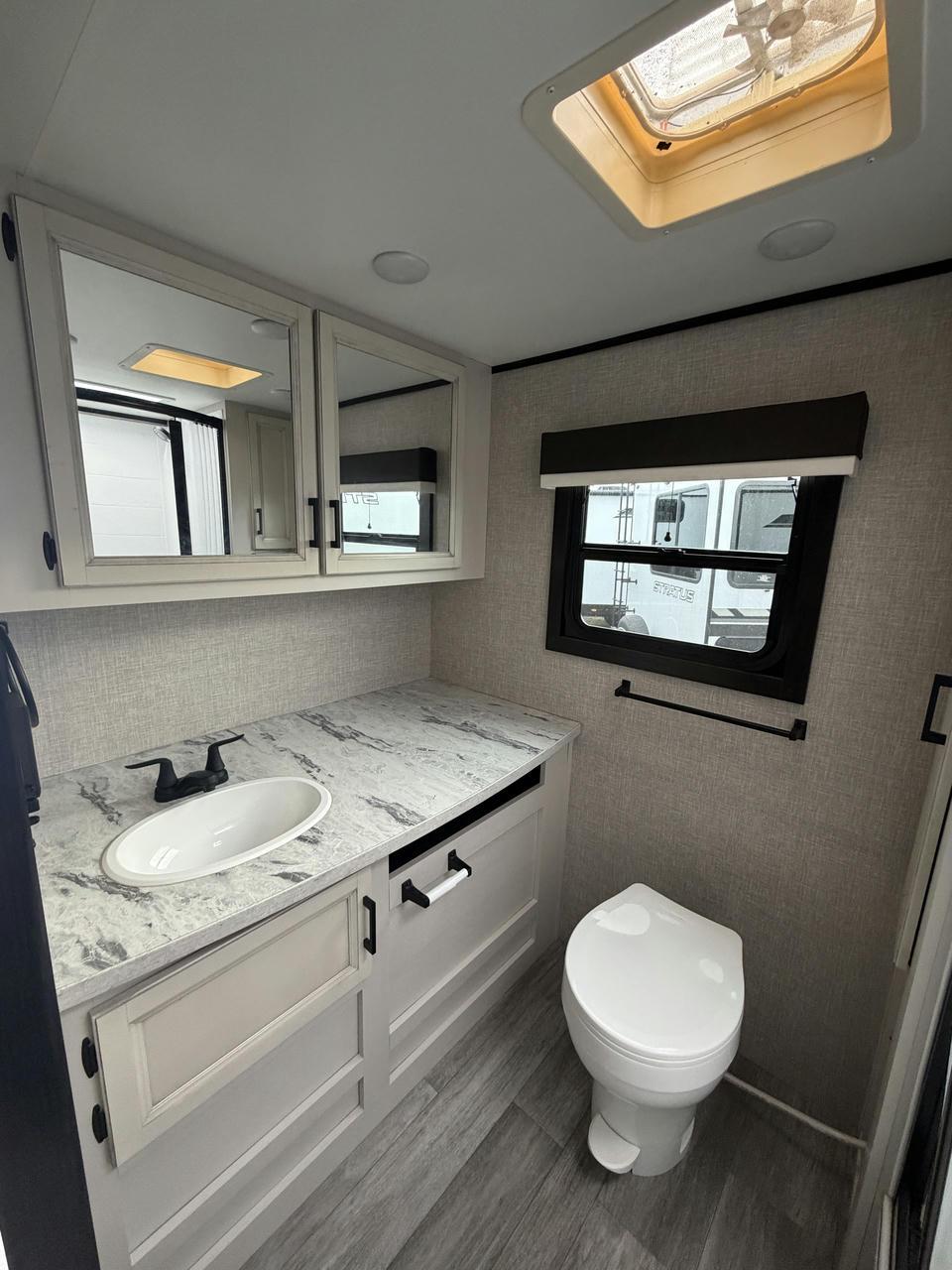 2023 Jayco 2023 Jayco Jay Feather - thumbnail 16