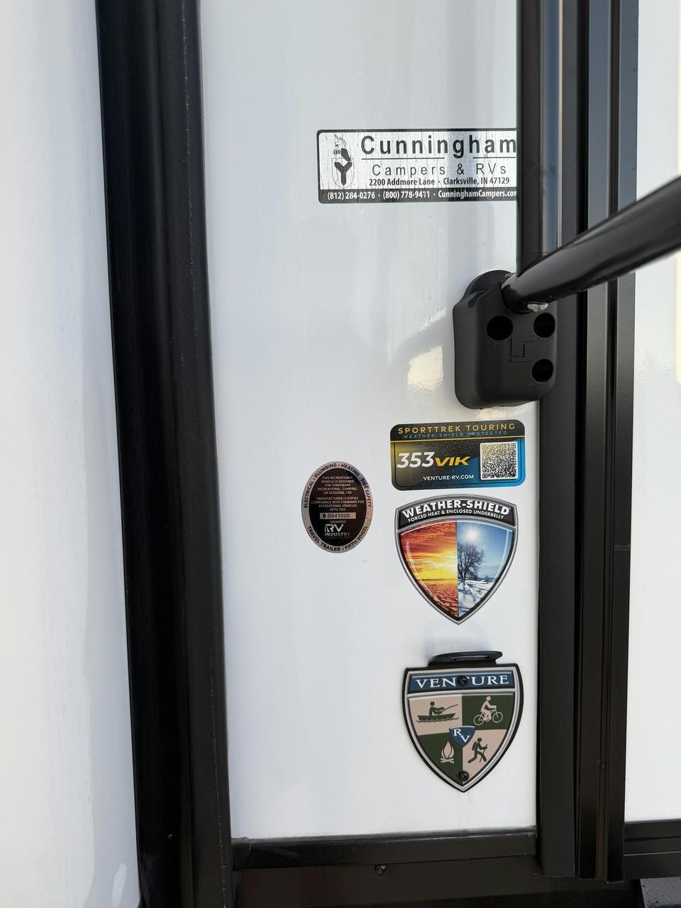 2024 Venture RV 2024 Venture RV SportTrek Touring Edition - thumbnail 3