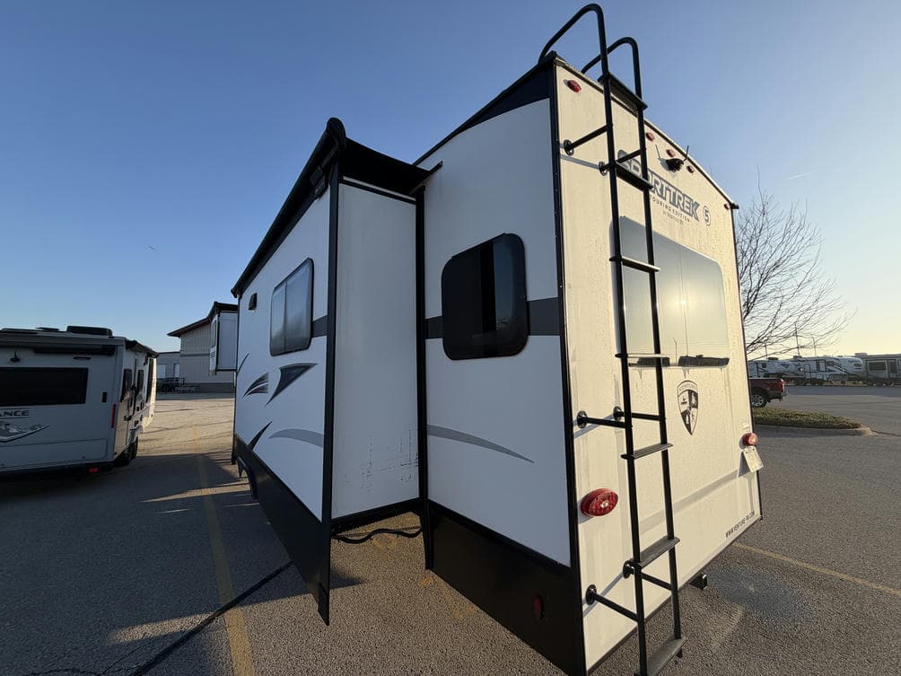 2024 Venture RV 2024 Venture RV SportTrek Touring Edition - thumbnail 6