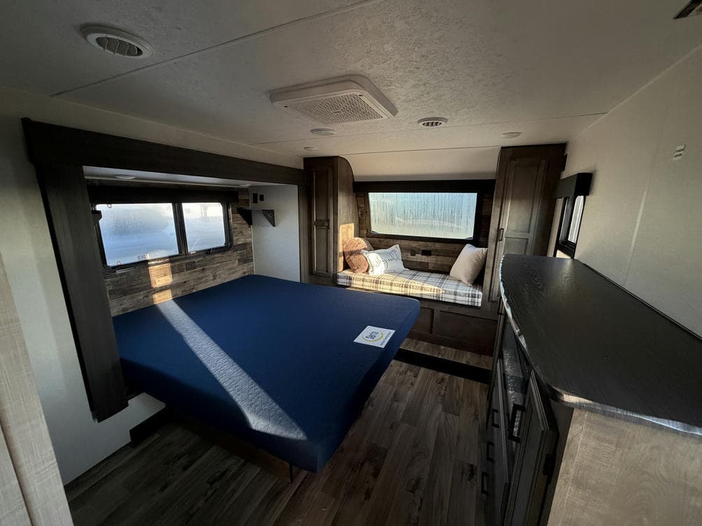 2024 Venture RV 2024 Venture RV SportTrek Touring Edition - thumbnail 16