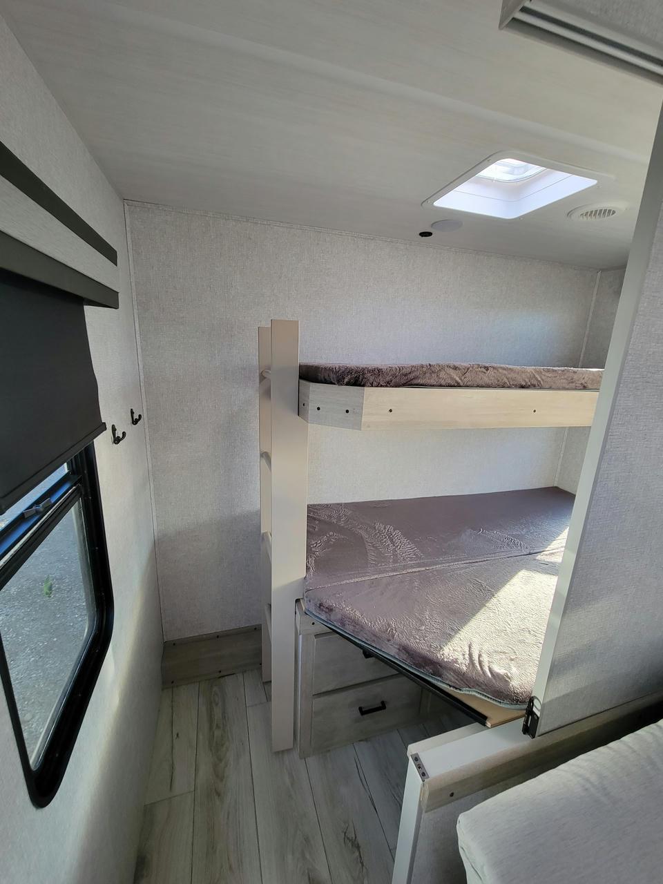 2024 East To West 2024 East To West Alta Series-M - thumbnail 5