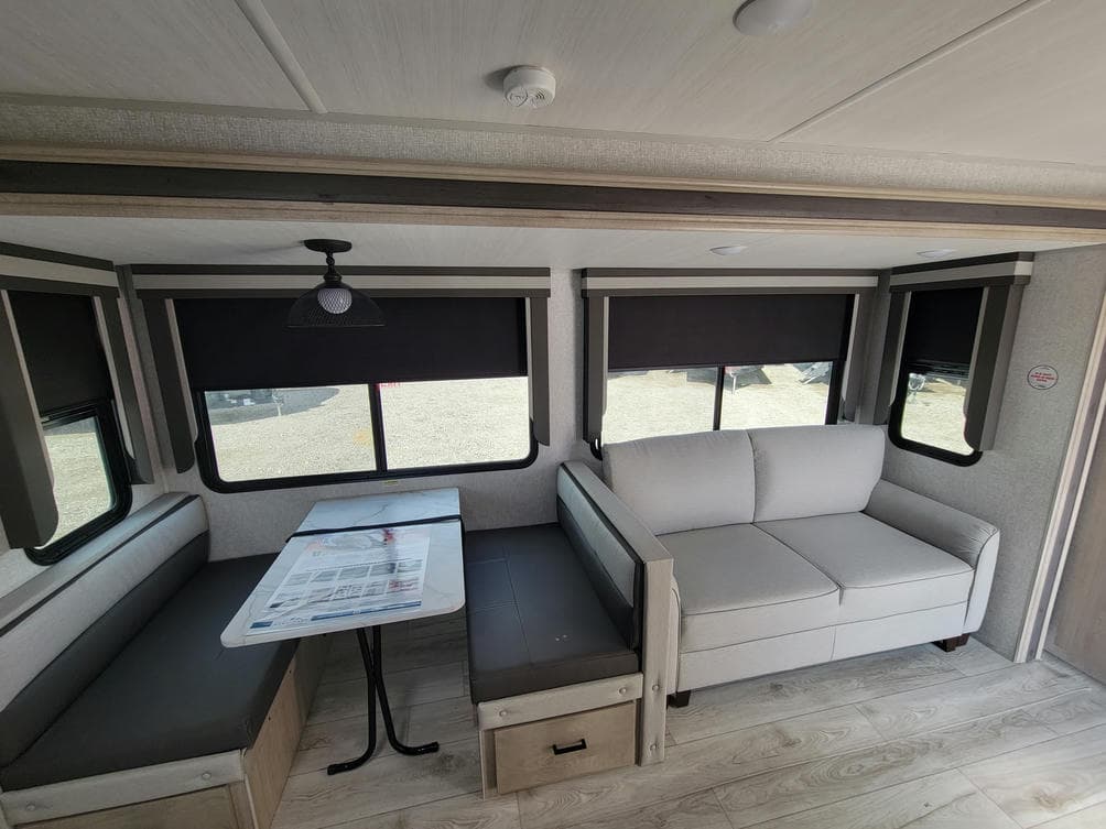 2024 East To West 2024 East To West ALTA - thumbnail 10