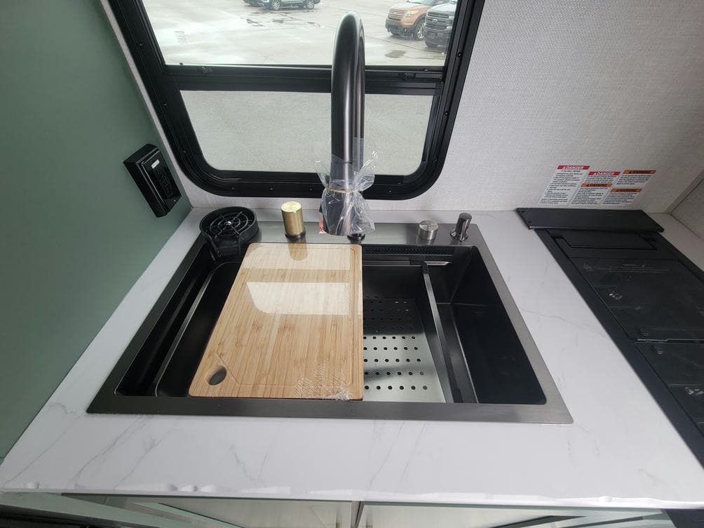 2025 Forest River 2025 Forest River No Boundaries - thumbnail 16