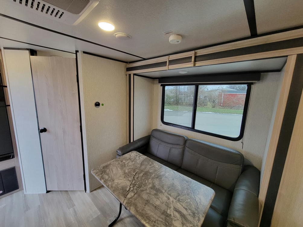 2021 Coachmen 2021 Coachmen Spirit XTR - thumbnail 8