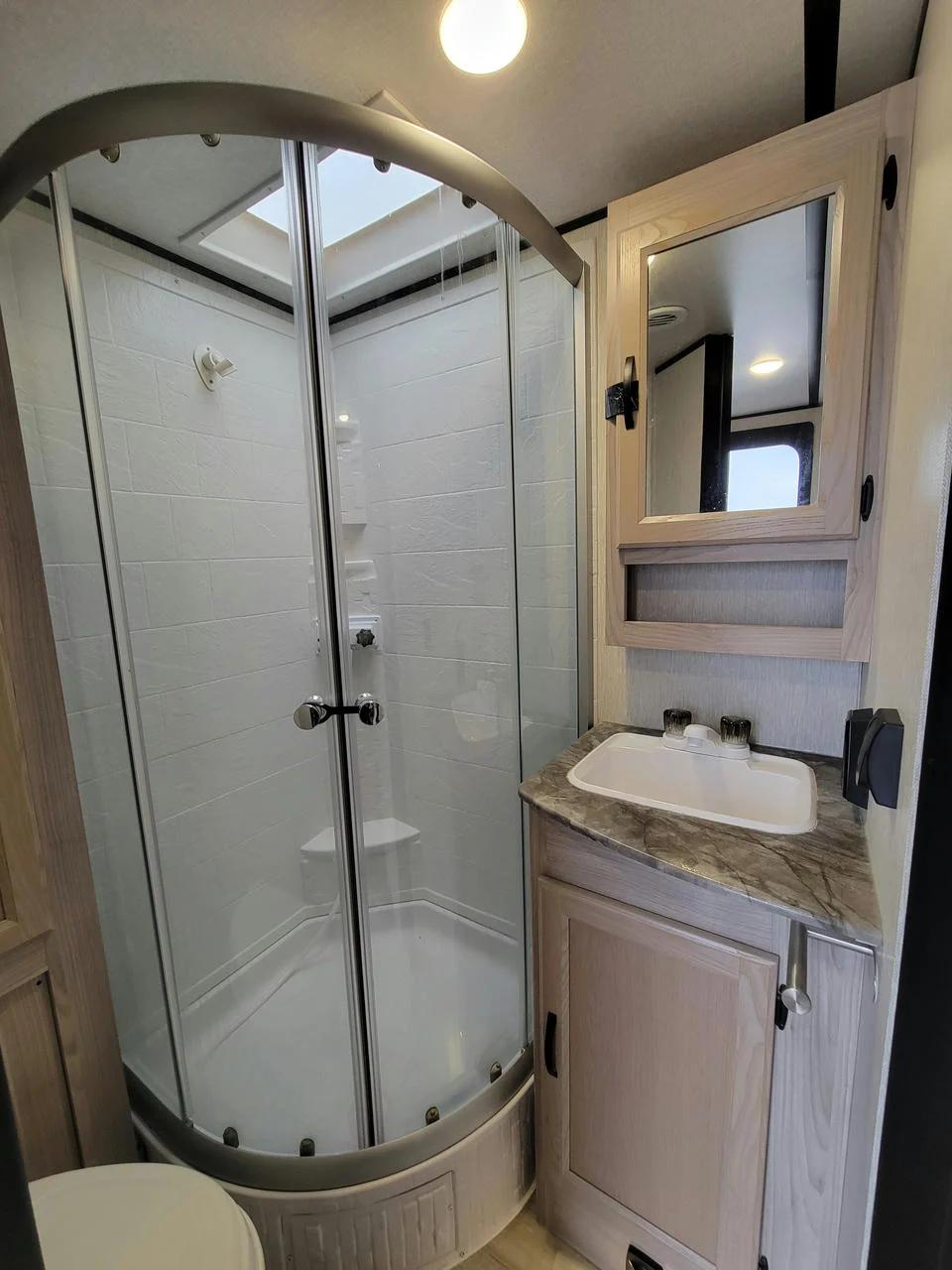 2021 Coachmen 2021 Coachmen Spirit XTR - thumbnail 9