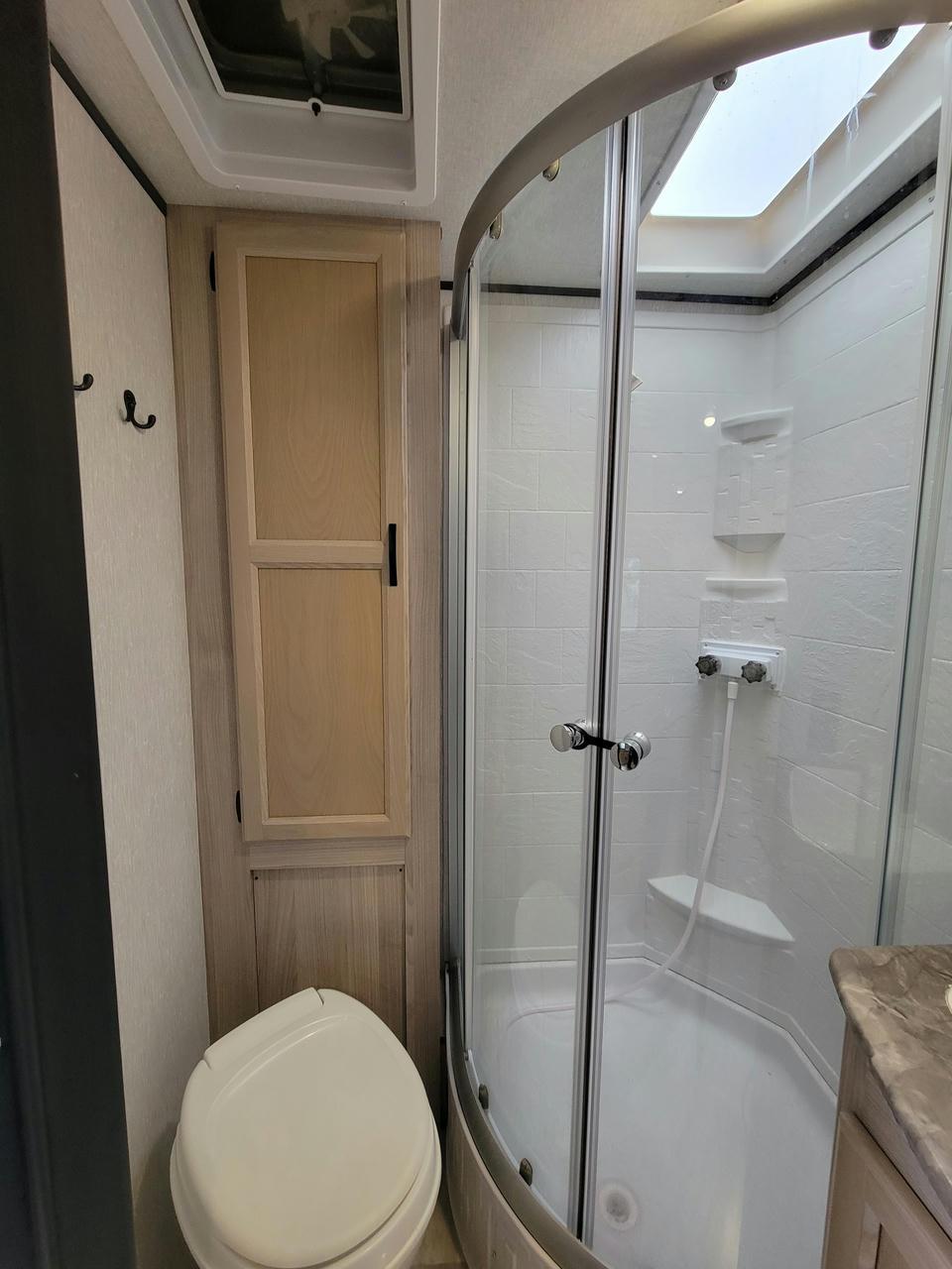 2021 Coachmen 2021 Coachmen Spirit XTR - thumbnail 11