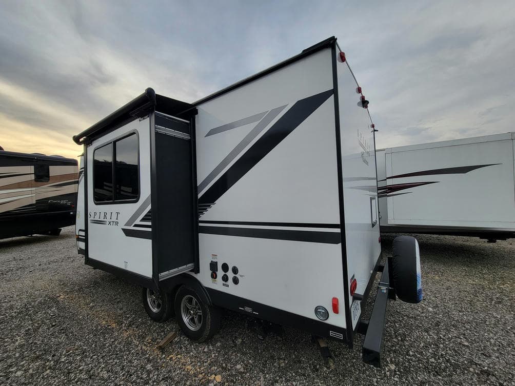 2021 Coachmen 2021 Coachmen Spirit XTR - thumbnail 14