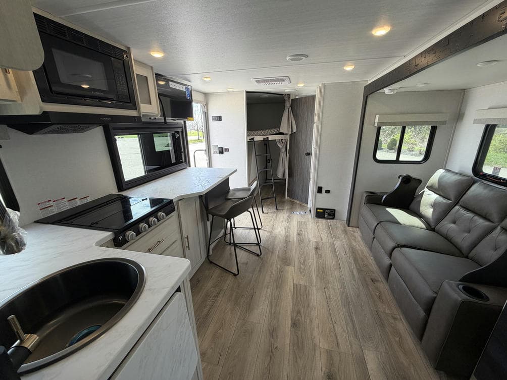 2026 Forest River 2026 Forest River R-Pod Un-Mapped - thumbnail 8