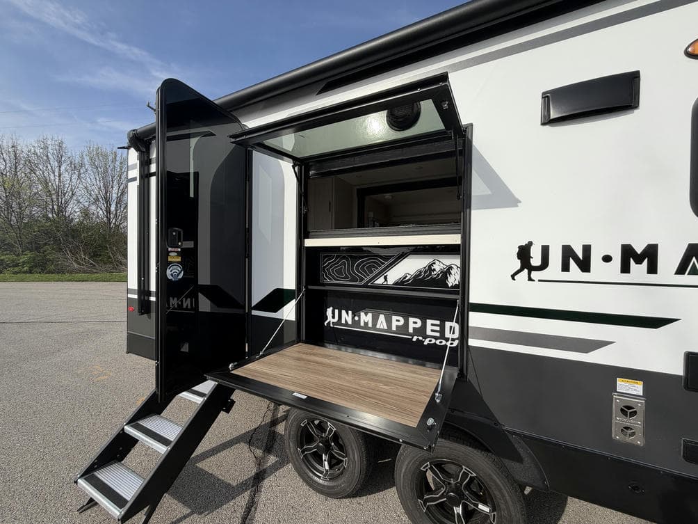 2026 Forest River 2026 Forest River R-Pod - thumbnail 3