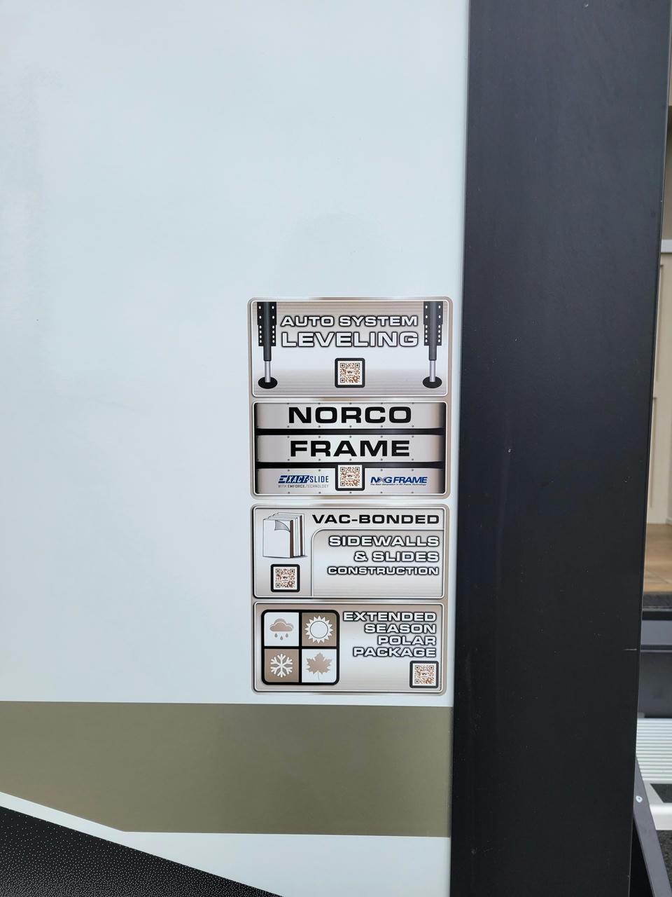 2025 Forest River 2025 Forest River Sabre - thumbnail 5