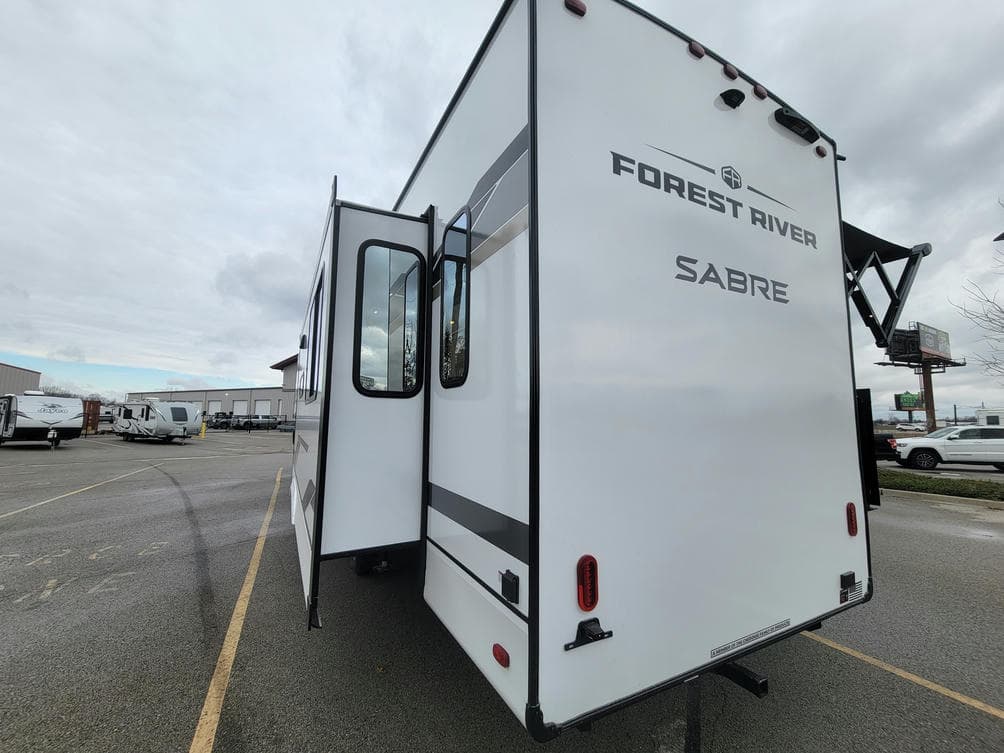 2025 Forest River 2025 Forest River Sabre - thumbnail 9