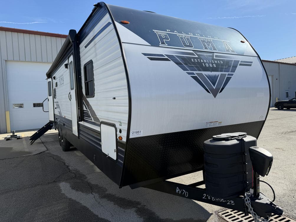 2025 Palomino Puma 28BHSS-2B