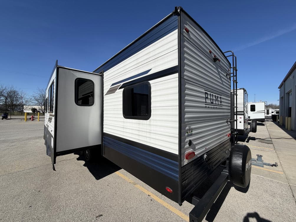 2025 Palomino 2025 Palomino Puma - thumbnail 4