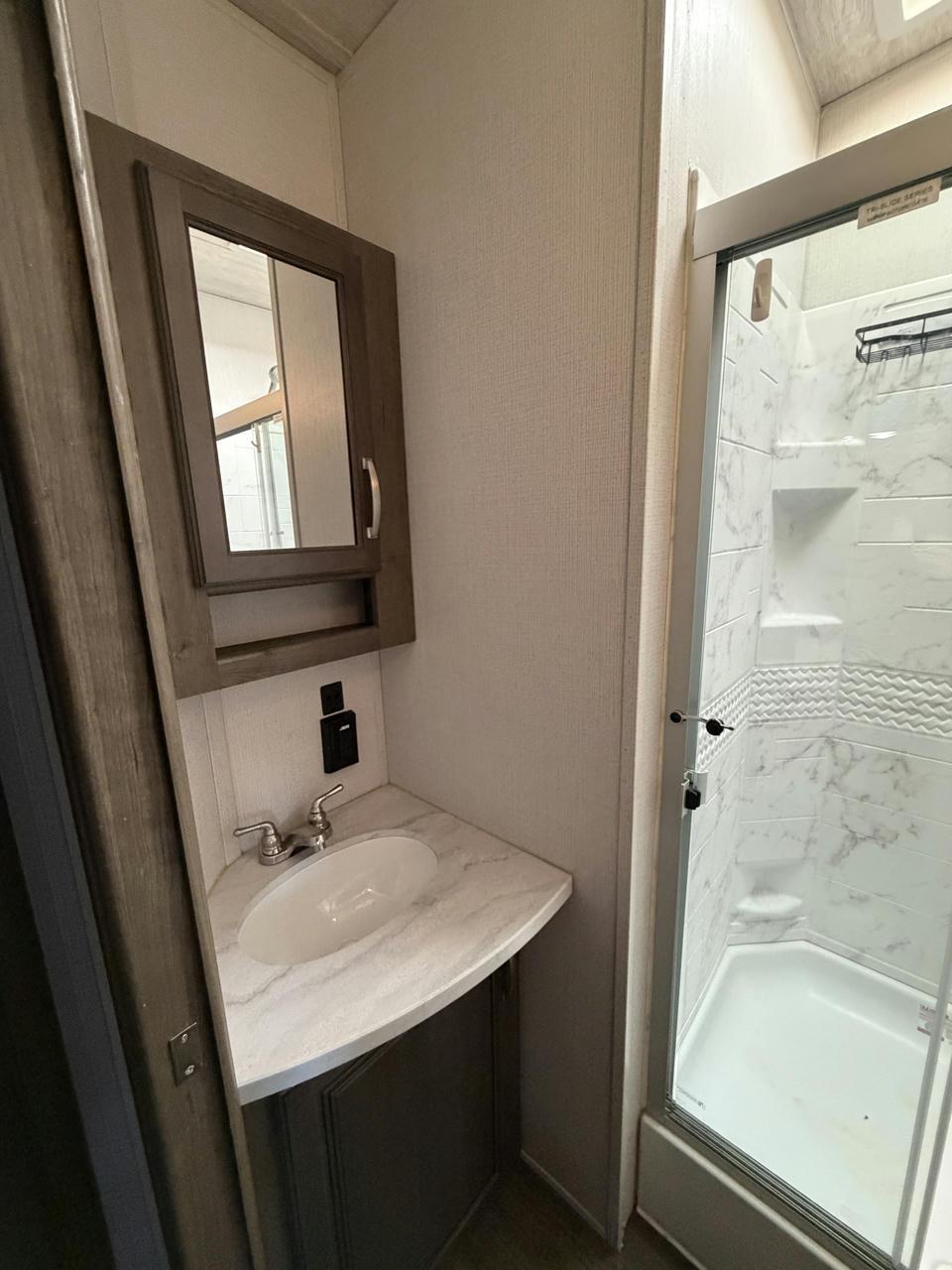 2022 Keystone RV 2022 Keystone RV Cougar - thumbnail 13