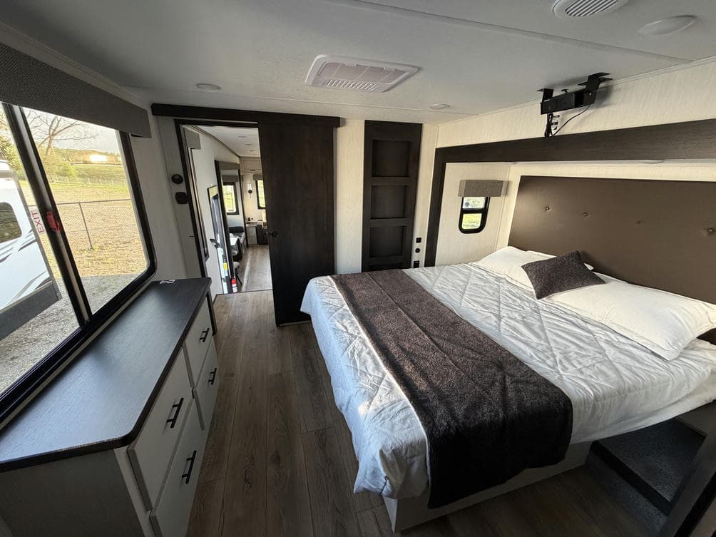 2026 Forest River RV 2026 Forest River RV Sabre - thumbnail 20